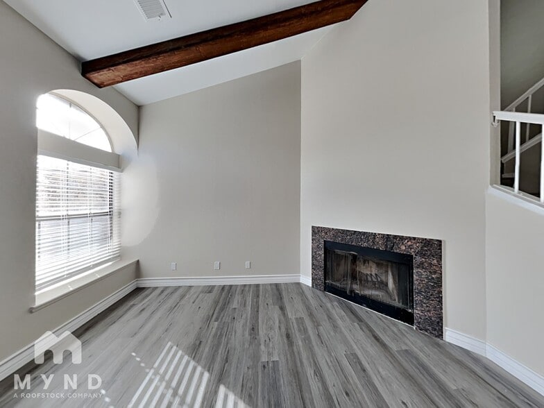 Building Photo - 6824 W Sheffield Dr