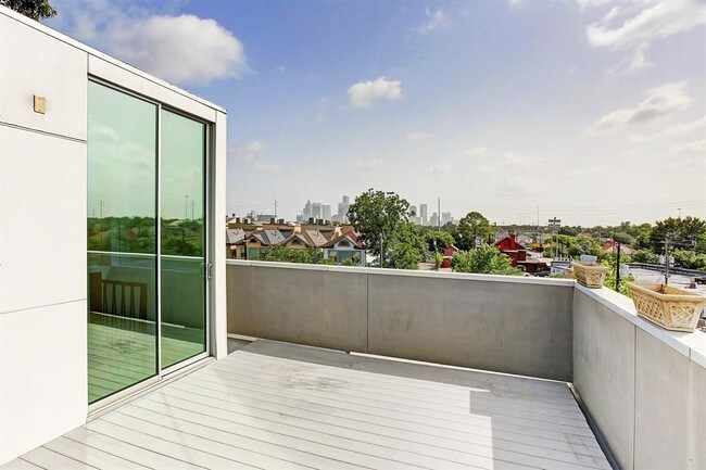 Building Photo - 1816 Arbor St