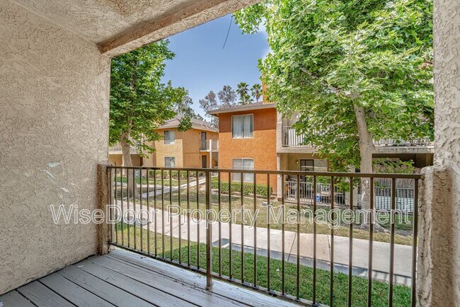 Building Photo - 1025 N Tippecanoe Ave