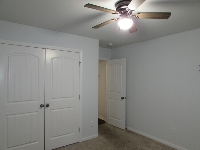 Building Photo - 308 Fenrose Dr