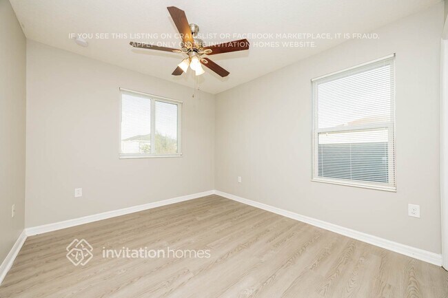 Building Photo - 10619 Laguna Plains Dr