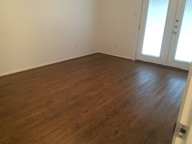 Building Photo - 3705CH