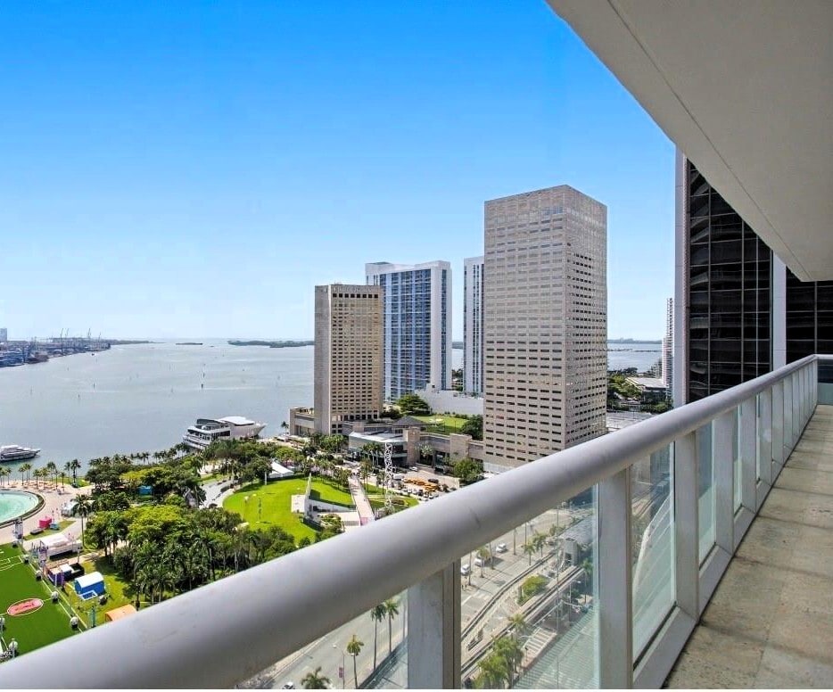 Building Photo - 50 Biscayne Blvd