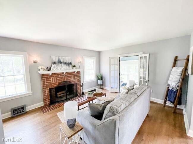 Building Photo - 3 br, 1.5 bath House - 515 Angenette Ave