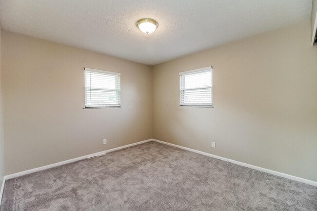 Building Photo - 3193 Elmreeb Dr