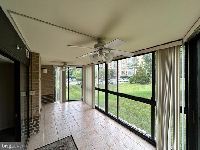 Building Photo - 3330 N Leisure World Blvd