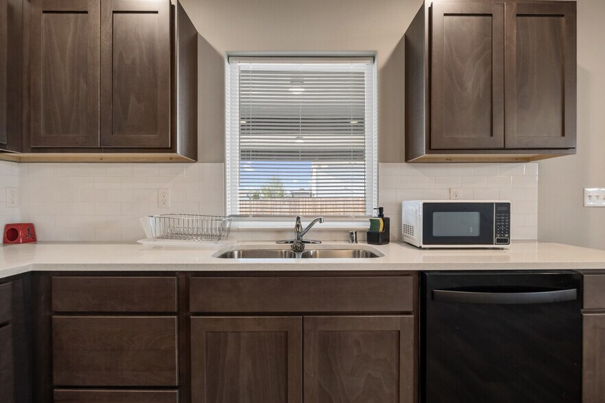 Building Photo - 316 Dawson Ln