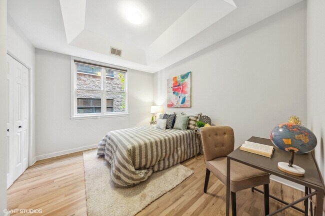 Building Photo - 820 W Hubbard St