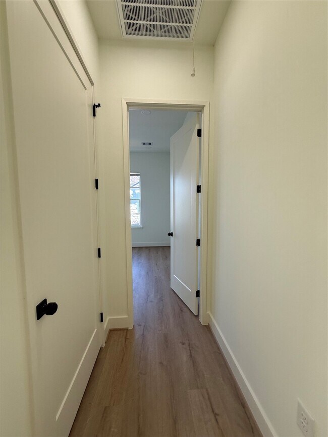 Building Photo - 1815 McKee St