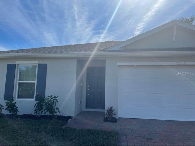 Building Photo - 22319 Walton Ave