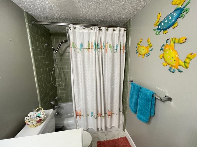 Building Photo - 112 Fairway Blvd