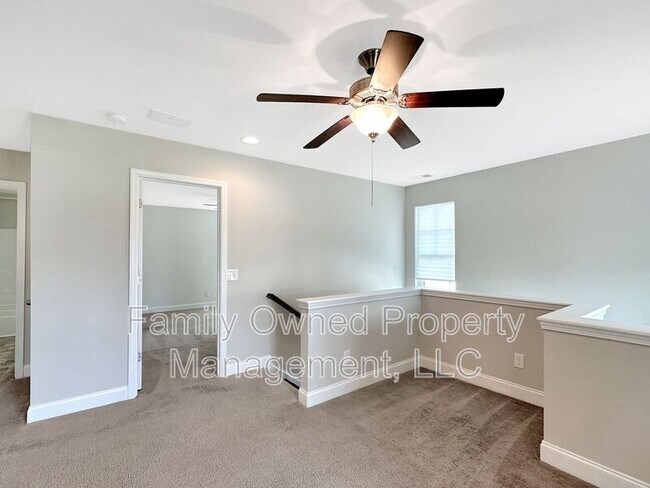 Building Photo - 206 Wathen Dr