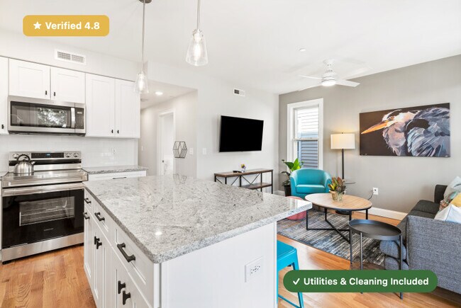 Building Photo - Furnished Bedroom with Private Bath in East Boston