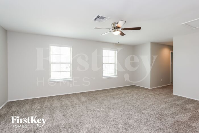 Building Photo - 2407 Georgina Falls Dr