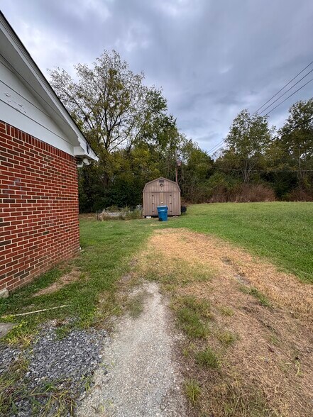 Building Photo - 7939 Old Baxter Rd