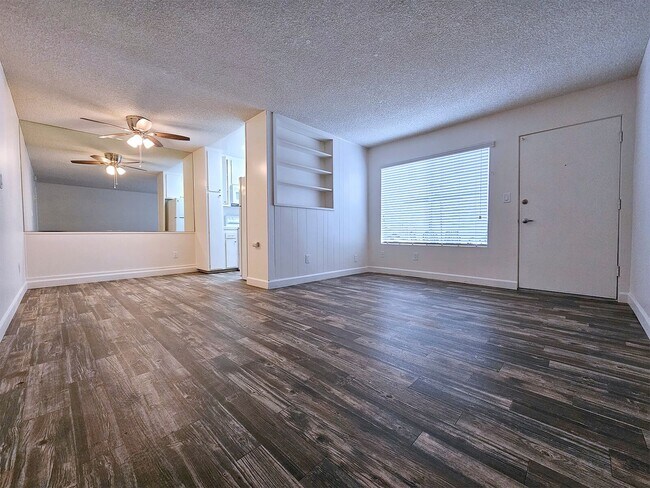 Interior Photo - City Gardens