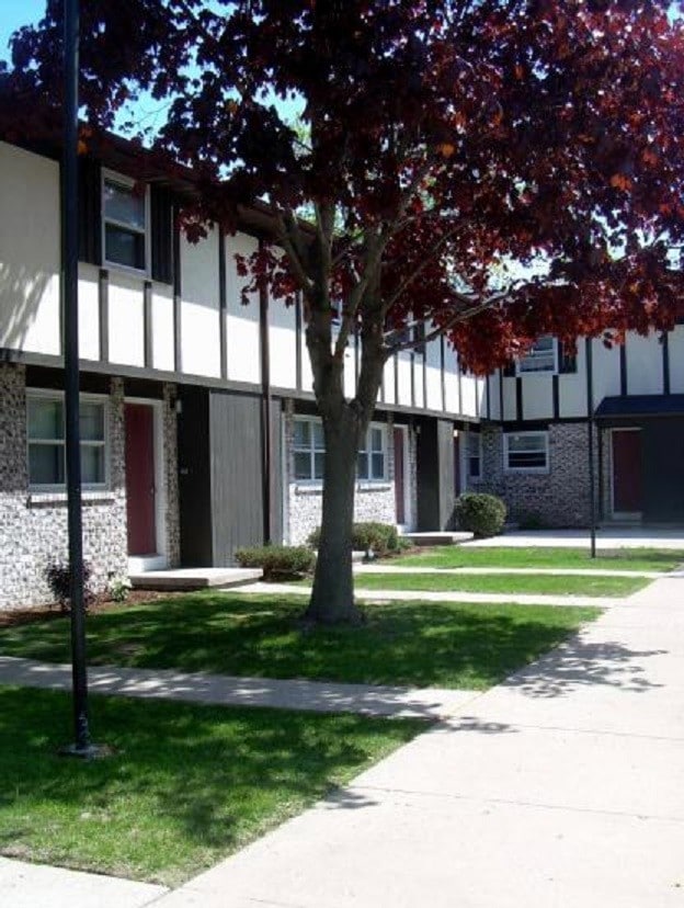 Taylor Crossing 1842 Western Ave Green Bay WI 54303 Apartment Finder