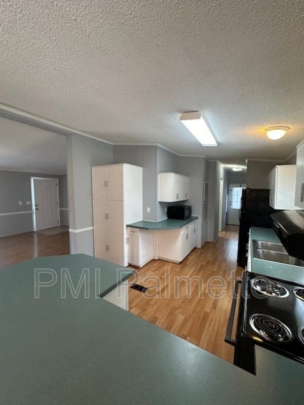 Building Photo - 760 Murray Lindler Rd