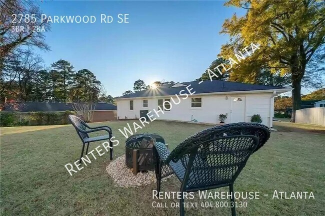 Building Photo - Gorgeous RENOVATION! 3 Bedroom in Heart of...