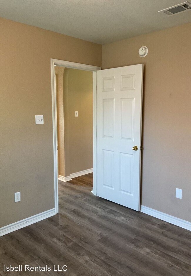 Building Photo - 4 br, 2 bath House - 4105 Maid Marian Circle
