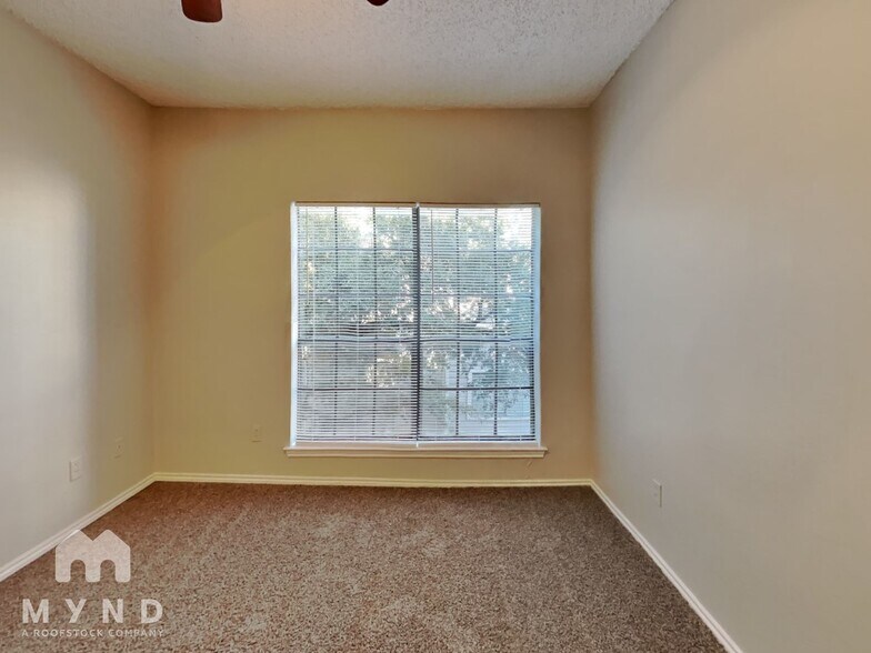 Building Photo - 9747 Whitehurst Dr