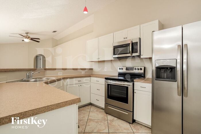 Building Photo - 626 Elbridge Dr