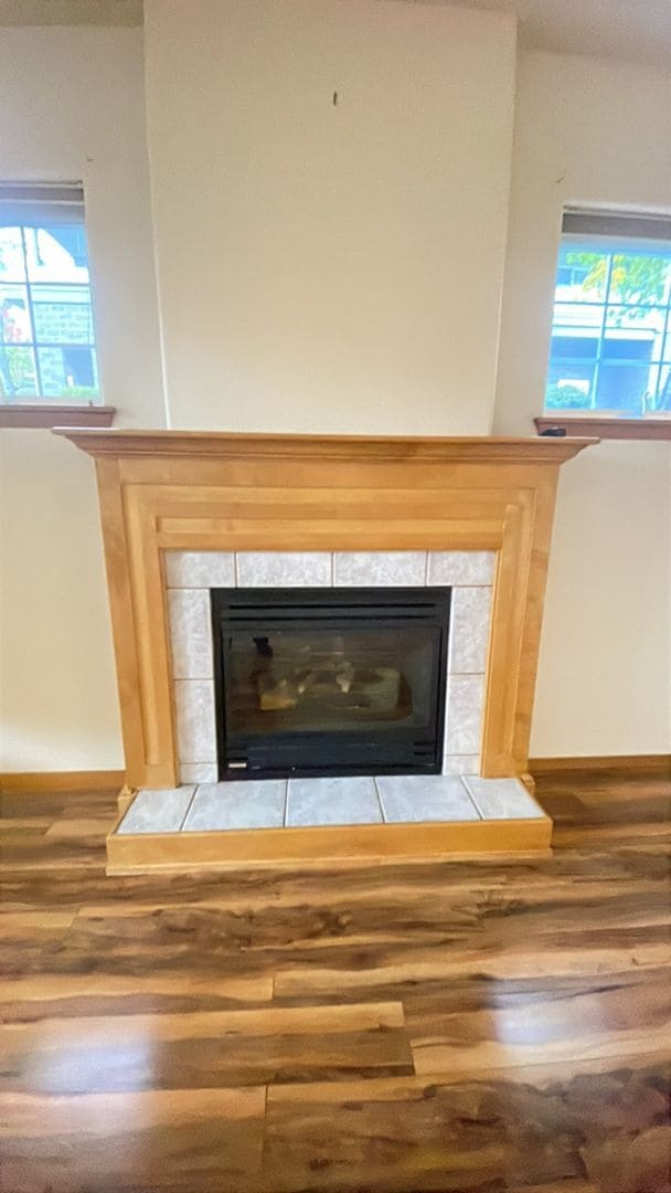 Building Photo - 1 Bedroom +Bonus Room, 1.5 bath Condo in Mountain Meadows Community!