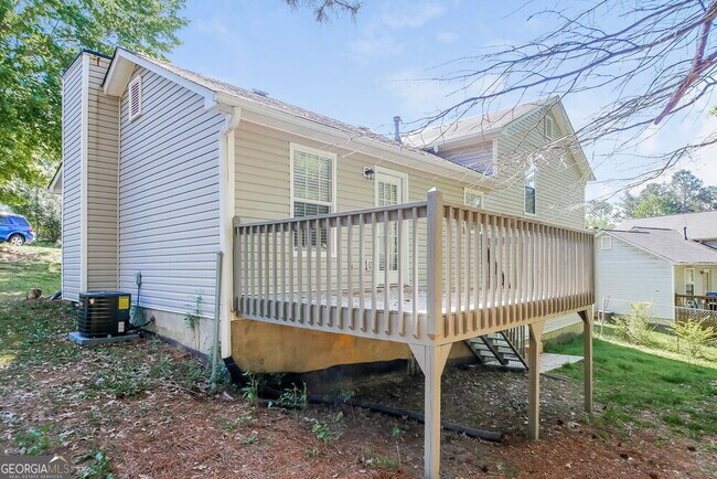 Building Photo - 105 Salem Pl