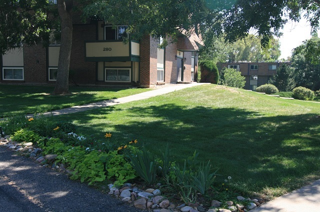 Building Photo - 280 E Highline Cir