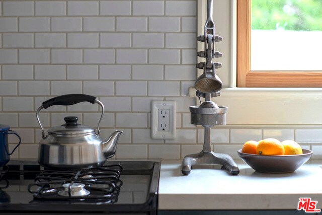 Building Photo - 4365 Clayton Ave W