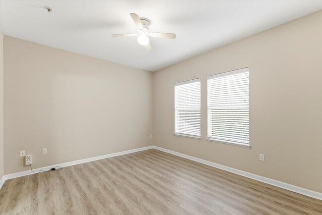 Building Photo - 2801 Chancellorsville Dr