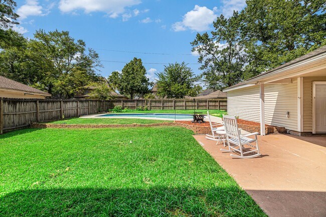 Building Photo - 15815 Ripplewind Ln