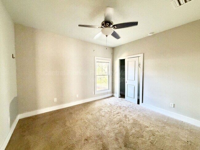 Building Photo - 2223 Amherst Ave