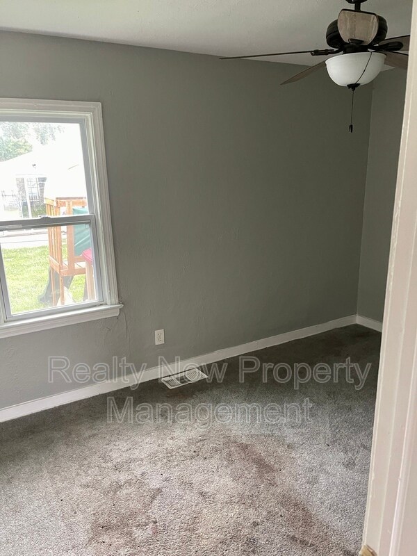 Building Photo - 3356 W 33rd St