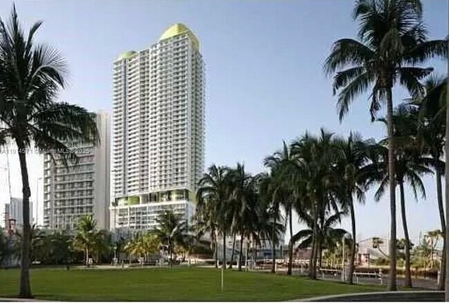 Building Photo - 185 SW 7th St