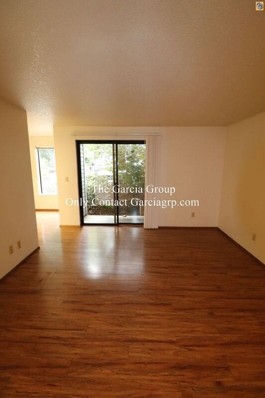 Building Photo - 10630 SW 49th Ave