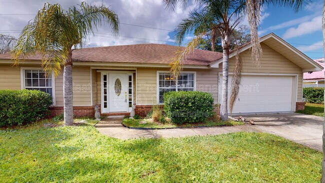 Building Photo - 2094 Forest Gate Dr W