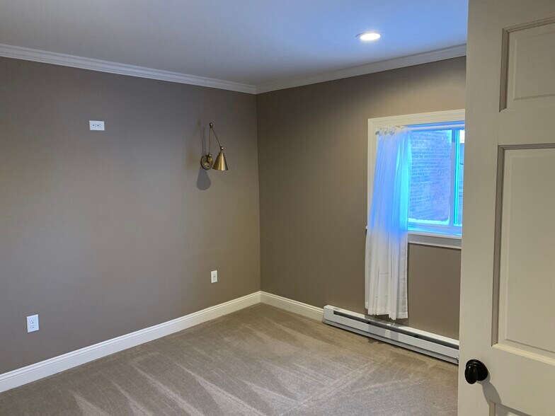 Bedroom 1 - 91 Park St
