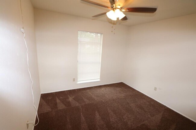 Building Photo - 17514 Autumn Trails Ln