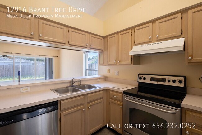 Building Photo - 12916 Brant Tree Dr