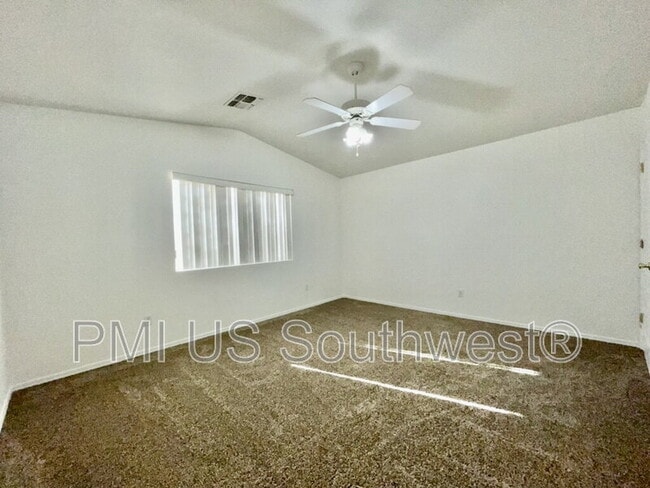 Building Photo - 4891 S Rinaldi Dr