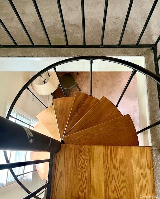 Building Photo - 8 Sunset Dr