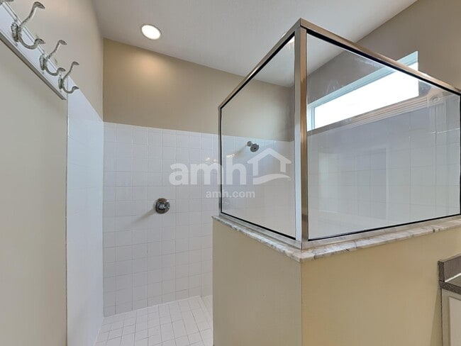 Building Photo - 4812 Sky Blue Dr