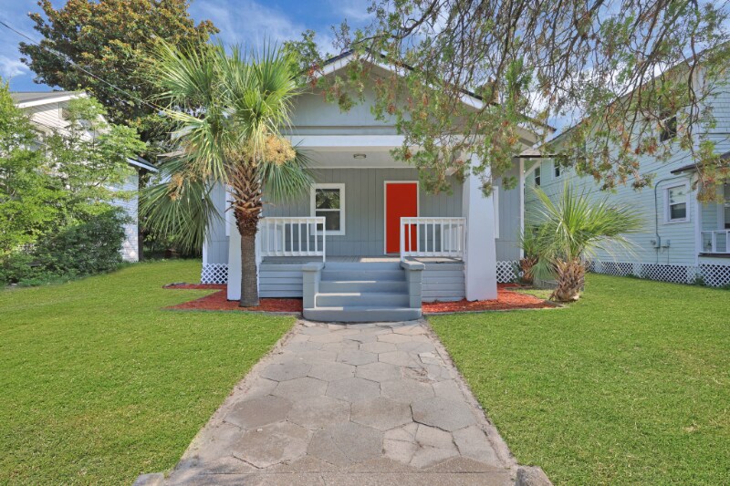 Primary Photo - 405 W 19th St