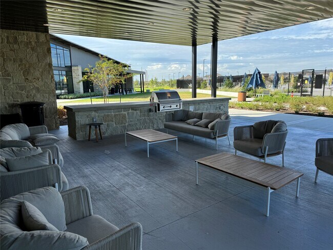 Building Photo - 1208 Garden Jade Dr