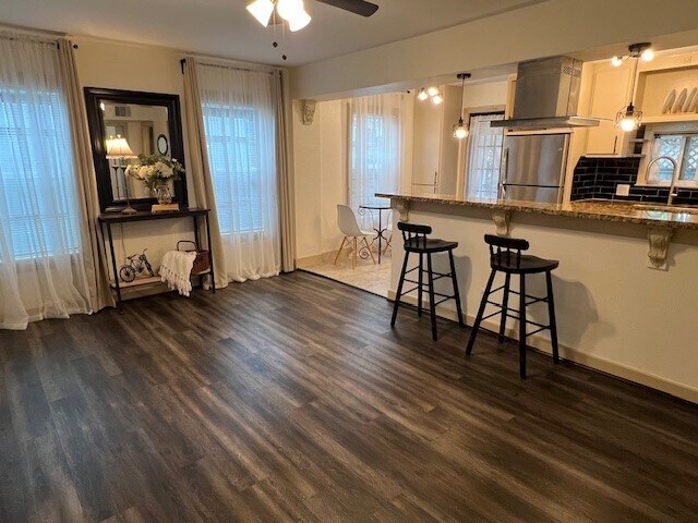 Building Photo - 4709 Park Dr