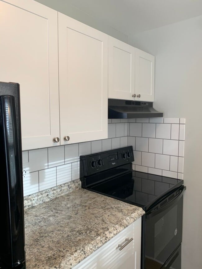 Building Photo - Vero Beach 2 Bedroom 1 Bath