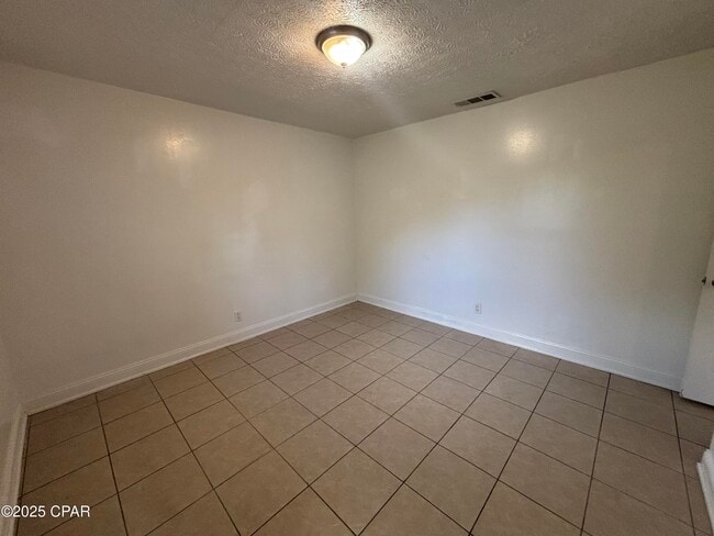 Building Photo - 149 N Hwy 22 A