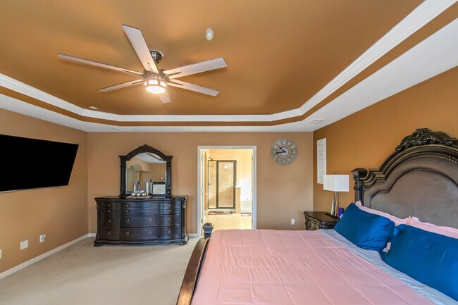 Building Photo - 3863 Pin Oak St