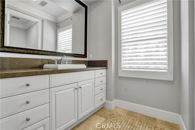 Building Photo - 54 Clifford